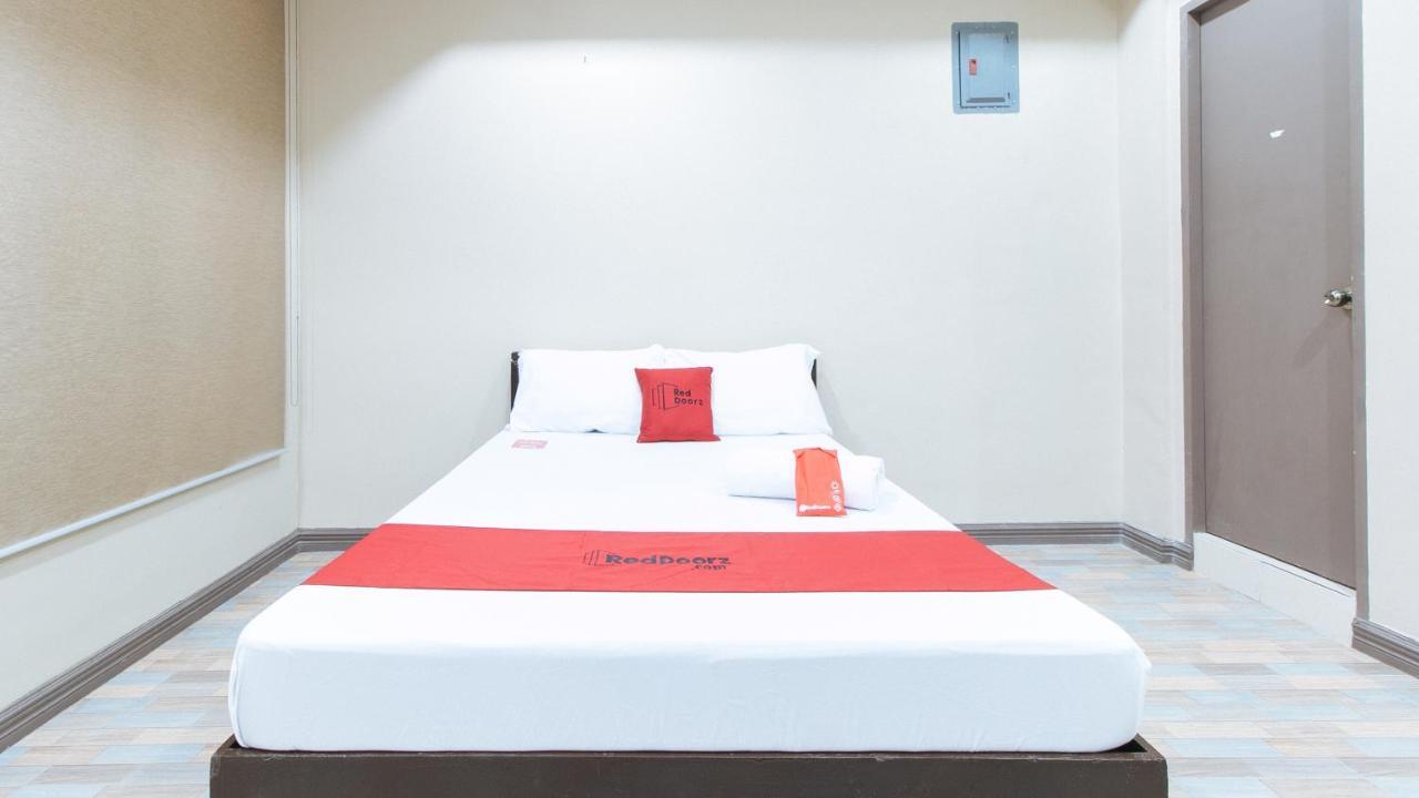 Reddoorz Plus At Canley Residential Pasig City Kültér fotó